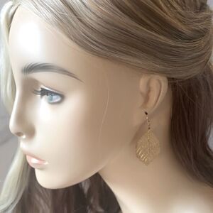 Beautiful Gold Leaf Earrings